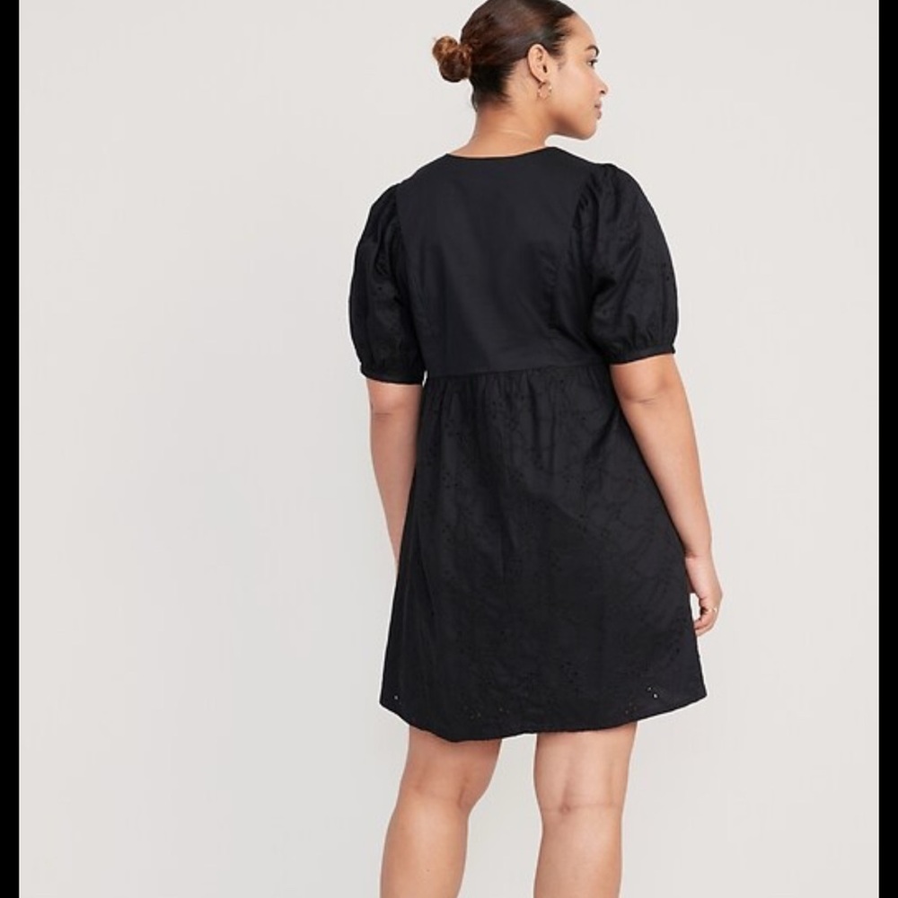 Old Navy 100% Cotton V-Neck Eyelet Mini Dress, Black, Size 3X NWOT